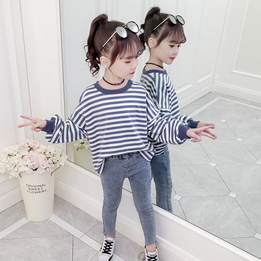 Girls T-shirt 2024 new spring and autumn long-sleeved striped T-shirt for middle and large children Korean style loose round neck top trend