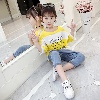 Girls short-sleeved T-shirt 2024 new summer clothes for middle and large children loose cotton and linen T-shirt fashionable girls striped tops trendy