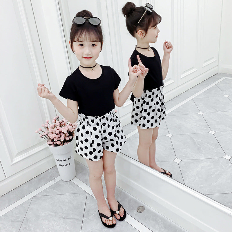 Girls shorts 2024 new summer style hot pants bud elastic cotton wide-leg pants children's shorts for big and small children