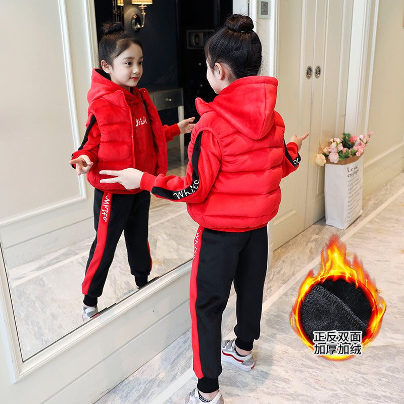 Boys and girls stylish suits 2024 new winter vest tops and pants plus velvet thickened small, medium and large children's three-piece suit