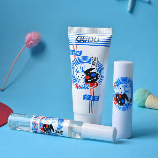 Classic nostalgic gift box three-piece set Little White Rabbit Hand Cream Perfume Lip Balm Moisturizing Milky Flavor Internet Celebrity Model 