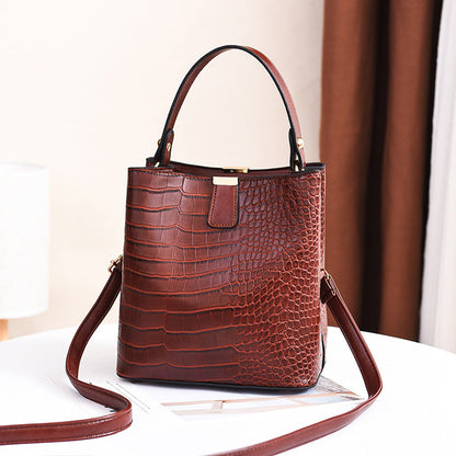 Bags 2024 autumn and winter new bags women's fashion bucket women's bag crossbody shoulder handbag one piece 