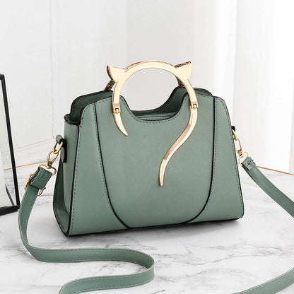 New autumn and winter fashion ladies handbags kitten bag cute ladies shoulder bag 2024 new crossbody women's bag batch 