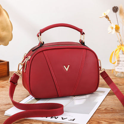 Autumn and winter small bag women's bag 2024 new Korean version shoulder messenger bag fashionable simple solid color small round bag trend 