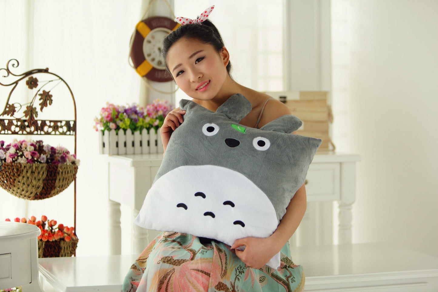 Wholesale supply of plush toys, large size chinchilla cartoon creative pillow, cushion, hand cover, one piece