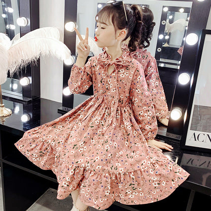 Girls long-sleeved dress 2024 new spring and autumn stylish girl floral long skirt thickened brushed lady skirt trend