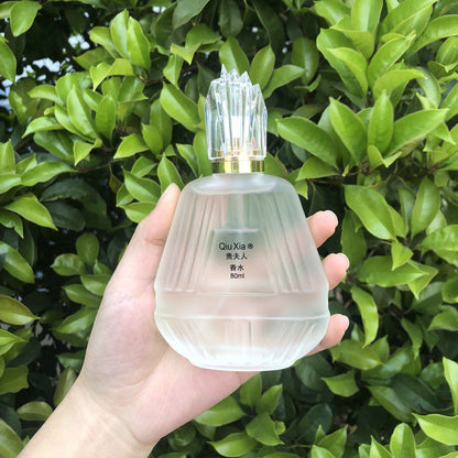 2099 Qiuxia Elegant Lady Perfume ទឹកអប់ដ៏មានមន្តស្នេហ៍ ក្លិនក្រអូបរបស់ស្ត្រី ជាប់បានយូរ Eau de Toilette Niche Fresh Vietnam លក់ដុំ 