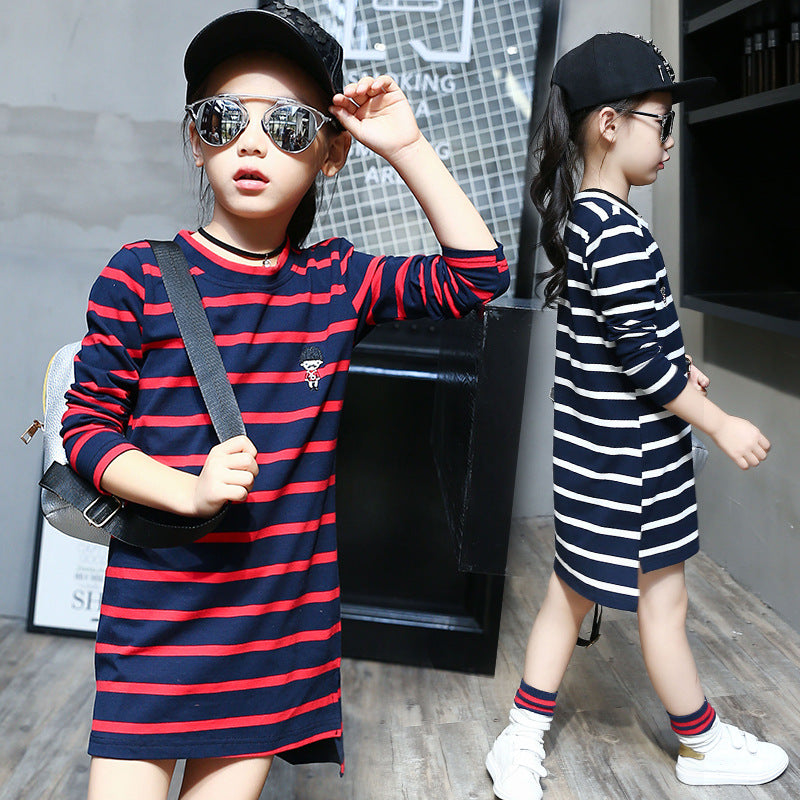 Girls T-shirt 2024 new spring and autumn long-sleeved T-shirt for small children, medium and large children, striped medium and long T-shirt bottoming top trend