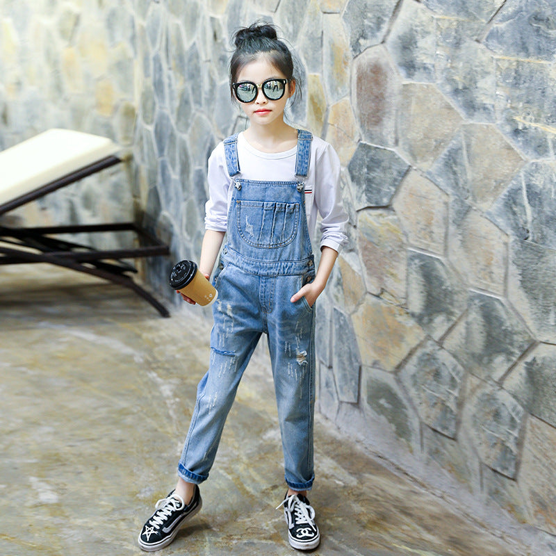 Girls denim overalls 2024 new spring and autumn children's middle and large children's fashionable overalls stylish trousers