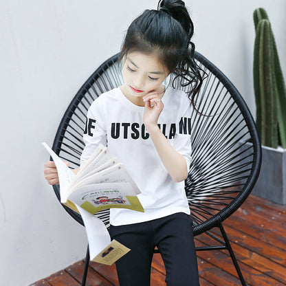 Girls long-sleeved bottoming shirt 2024 new spring and autumn cotton stylish children's pullover knitted tops T-shirts for big and small children