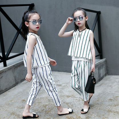 Girls suits 2024 new summer clothes fashionable and stylish children's tops and shorts loose casual two-piece suits