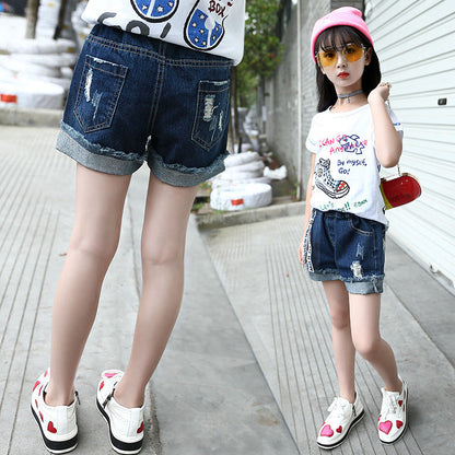 Girls denim shorts 2024 new summer wear children's hot pants half pants five-point fashionable jeans