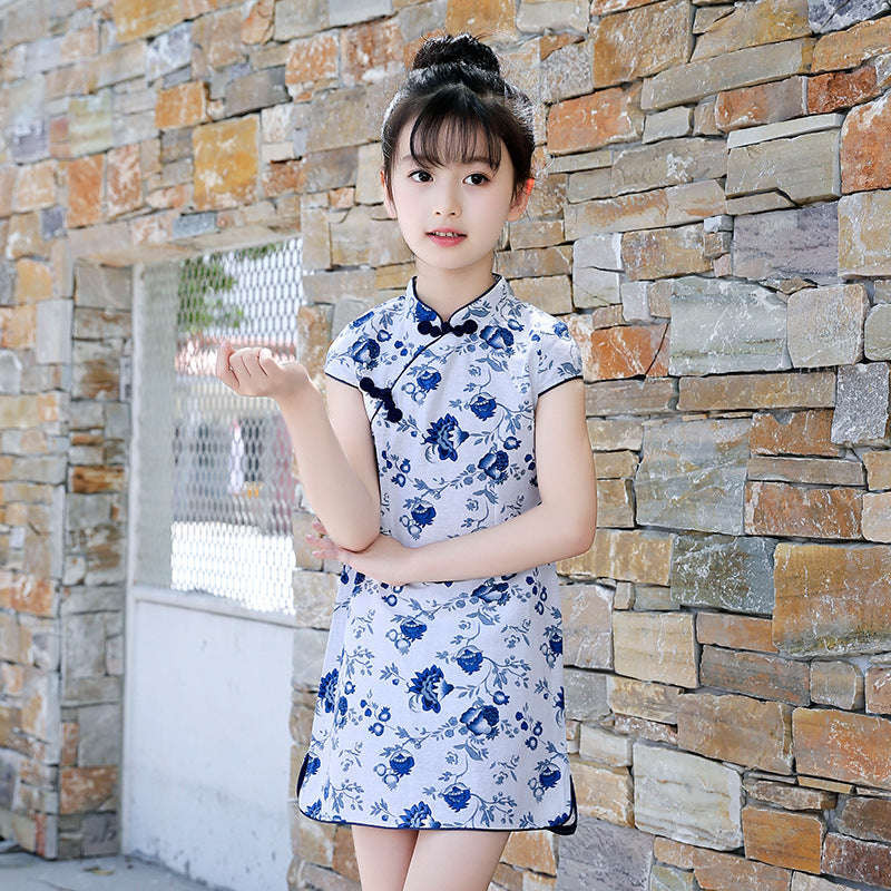 Summer Girls Short-sleeved Cheongsam Cotton Linen Floral Cheongsam Embroidery National Style Retro Children's Day Performance Dress