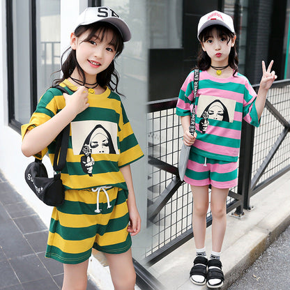 Girls suits 2024 new summer clothes fashionable and stylish children's tops and shorts loose casual two-piece suits