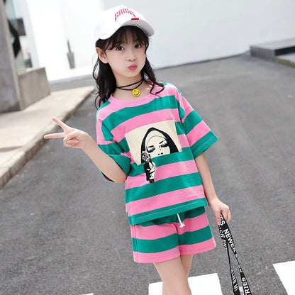 Girls suits 2024 new summer clothes fashionable and stylish children's tops and shorts loose casual two-piece suits