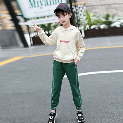 Girls suit 2024 new spring long-sleeved middle and large children's stylish hooded sweatshirt casual embroidered letter pullover