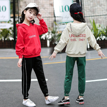 Girls suit 2024 new spring long-sleeved middle and large children's stylish hooded sweatshirt casual embroidered letter pullover