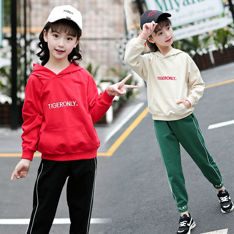 Girls suit 2024 new spring long-sleeved middle and large children's stylish hooded sweatshirt casual embroidered letter pullover