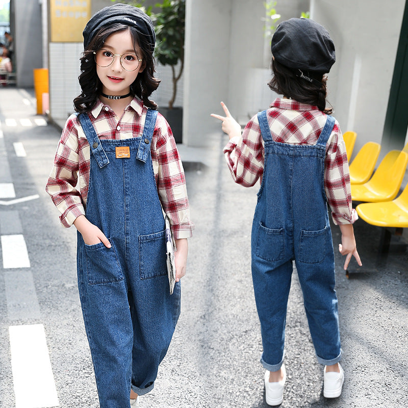 Girls denim overalls 2024 new spring and autumn children's middle and large children's fashionable overalls stylish trousers