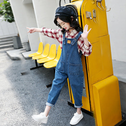 Girls denim overalls 2024 new spring and autumn children's middle and large children's fashionable overalls stylish trousers