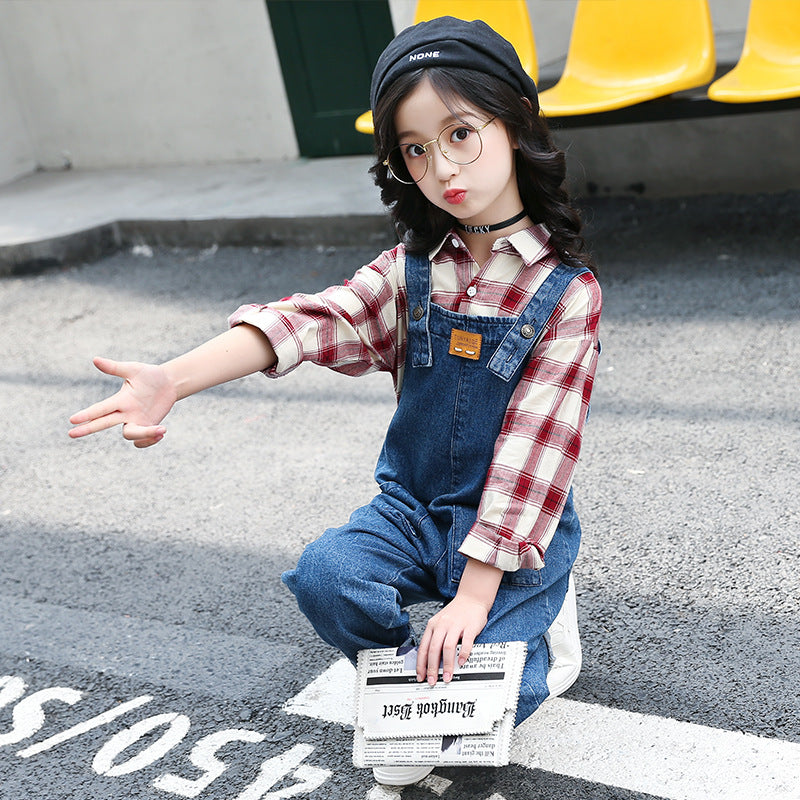 Girls denim overalls 2024 new spring and autumn children's middle and large children's fashionable overalls stylish trousers