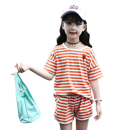 Girls suits 2024 new summer clothes fashionable and stylish children's tops and shorts loose casual two-piece suits