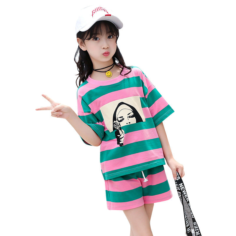 Girls suits 2024 new summer clothes fashionable and stylish children's tops and shorts loose casual two-piece suits