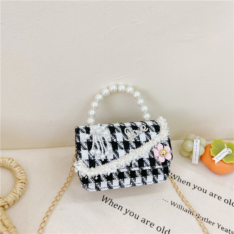 New style children's bag small Chanel style shoulder bag fashionable versatile girls messenger bag trendy chain backpack wholesale 