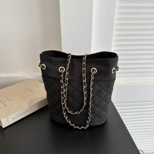 Small fresh and fashionable diamond bucket bag 2024 new style trendy simple and stylish casual bag shoulder bag messenger bag 