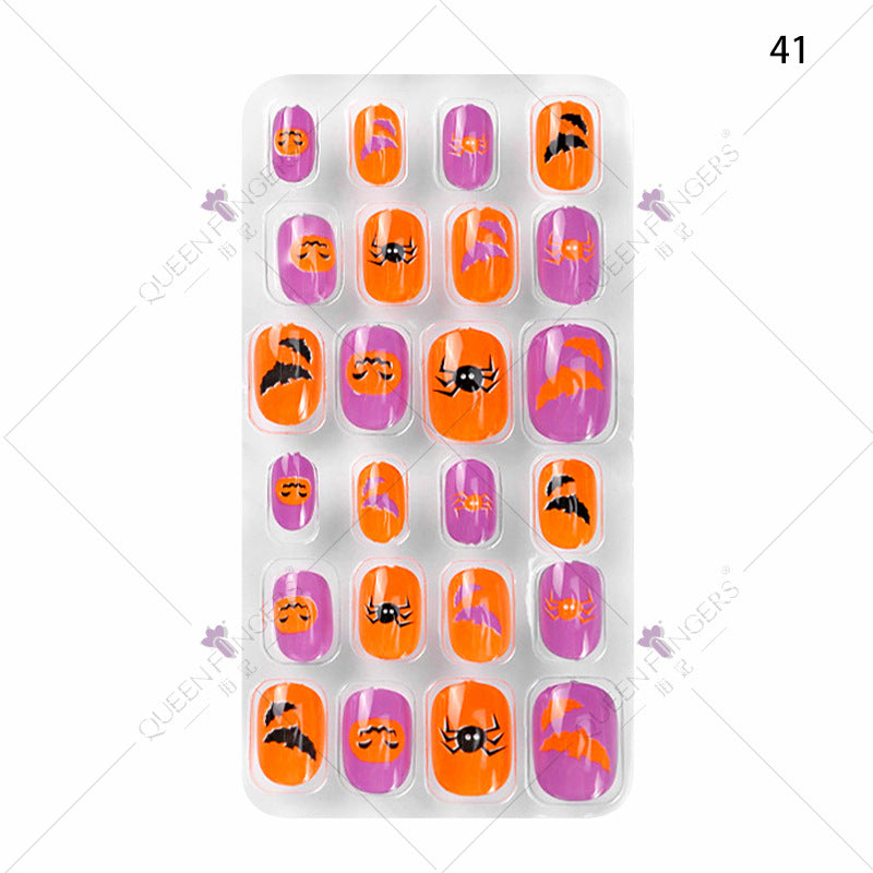 Manicure children's finished nail pieces 24 pieces of adhesive Christmas cartoon bagged wearable color nail pieces nail stickers