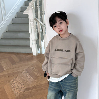 Amo Beibei children's plush three-dimensional letter top boy 2023 winter handsome big pocket Austrian grain fleece sweatshirt