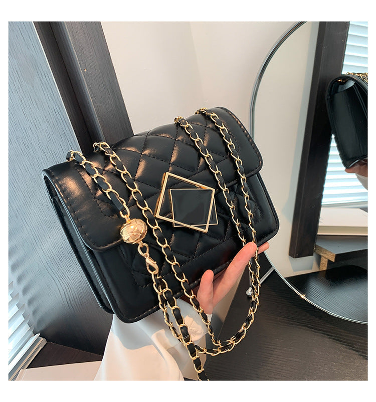 2024 autumn and winter new fashion diamond chain small bag one shoulder crossbody small square bag foreign temperament women's bag wholesale 