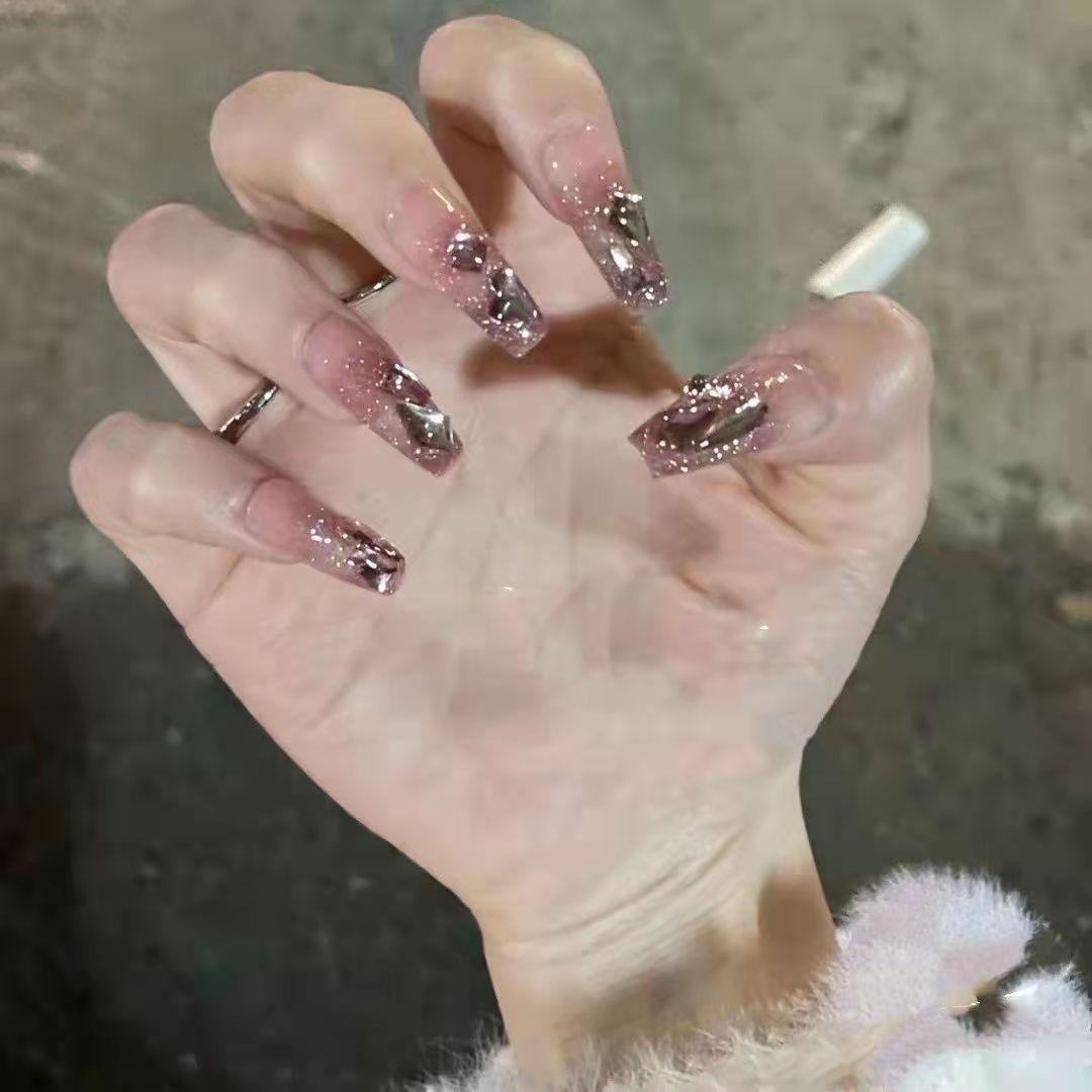 Wear long nails, the same style as Wen Jingling, pink nude diamond nail stickers, removable nail stickers, finished nail pieces