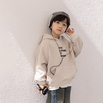 Amo Beibei 2023 Winter Thickened Fleece Top Children's Korean Warm Letter Aoliang Fleece Hooded Sweater Trend