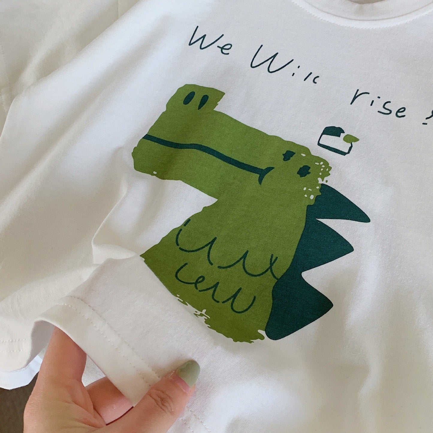 Children's suit Bangcheng 2024 summer boy short-sleeved T-shirt + shorts with dinosaur bag two-piece suit trendy F0216