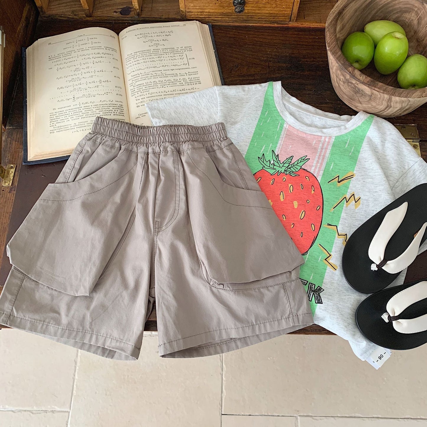 Children's casual pants Bangcheng 2024 summer boys oblique three-dimensional pocket solid color children's clothing new shorts trend G0195