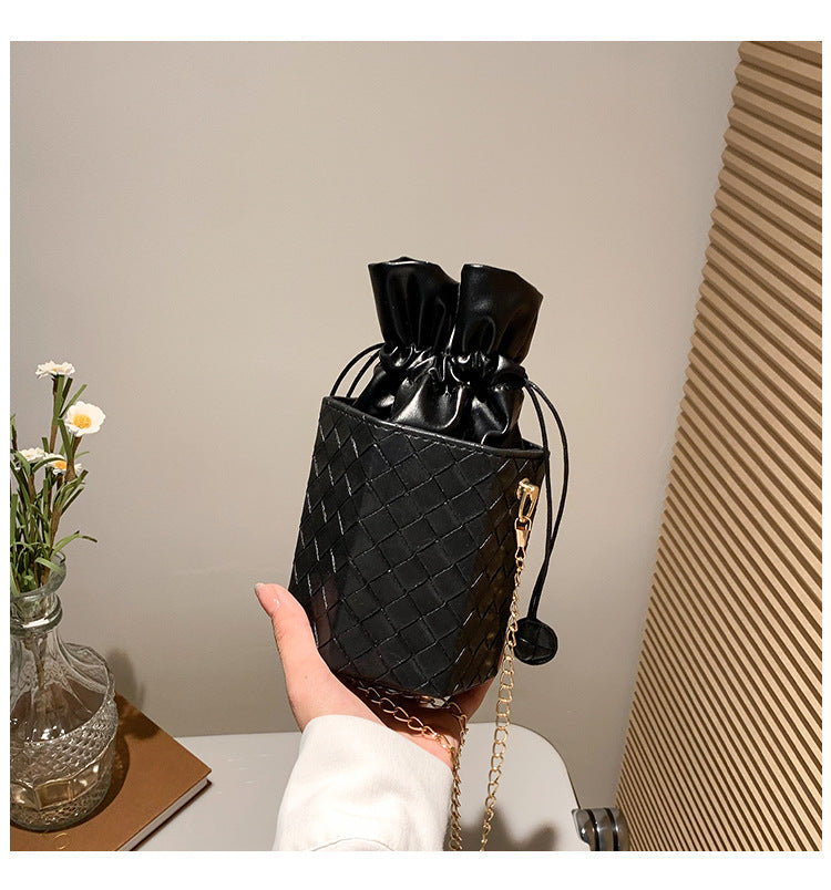 Drawstring rhombus bag women's western-style niche box bag 2024 new Korean version chain candy bag shoulder messenger bag 