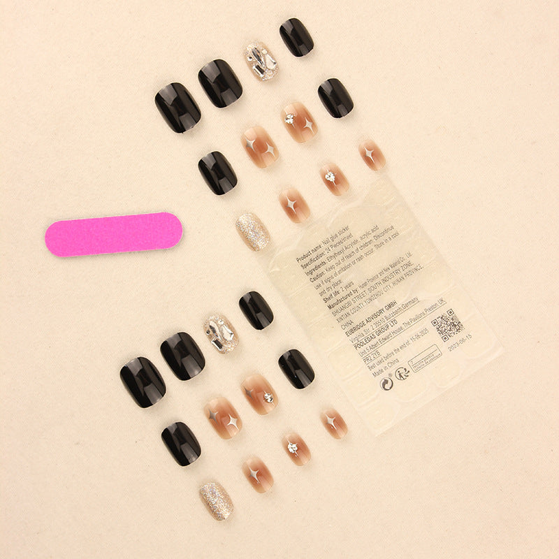 Handmade wear nail art finished product autumn and winter whitening short style Xiaohongshu hot-selling nail stickers false nails removable