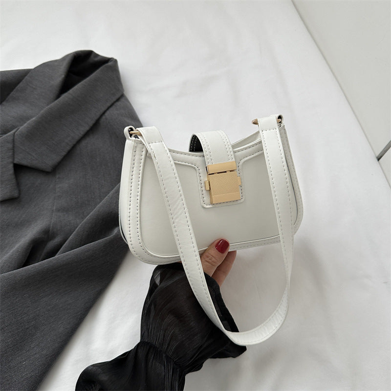 Korean style simple bag women 2024 early autumn new small square bag fashion trend shoulder bag casual simple messenger bag 