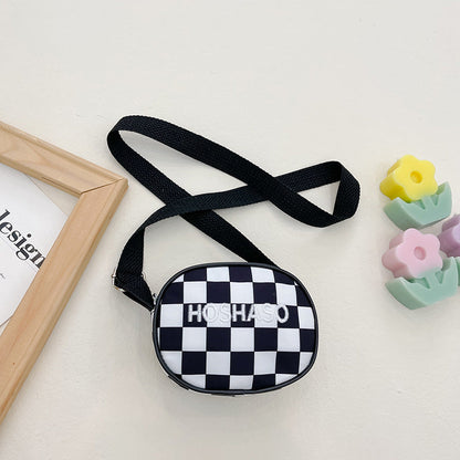 Children's shoulder bag Korean version children's trendy and fashionable checkerboard messenger bag boys and girls baby checkerboard lightweight shoulder bag