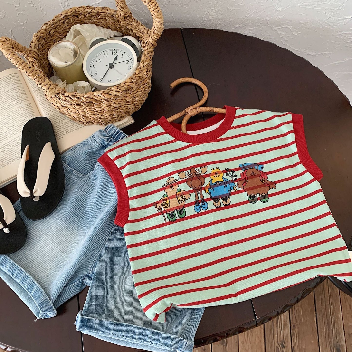 Children's vest Bangcheng 2024 summer boys cartoon print striped sleeveless T-shirt baby casual top G0261