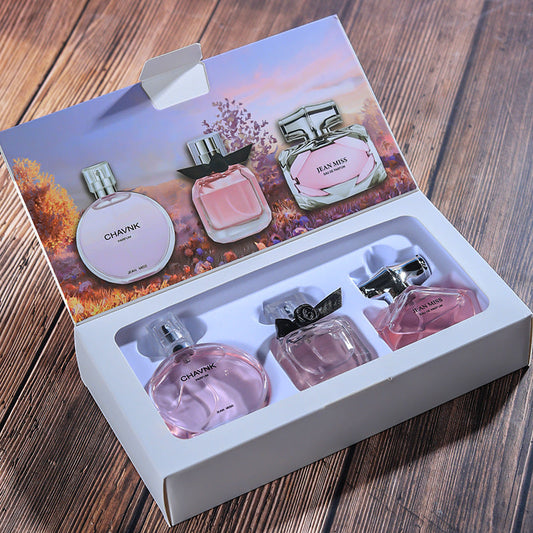 Xiaocheng Yixiang brand Xinyu gift box women's perfume set lasting light fragrance Douyin hot Vietnamese perfume wholesale