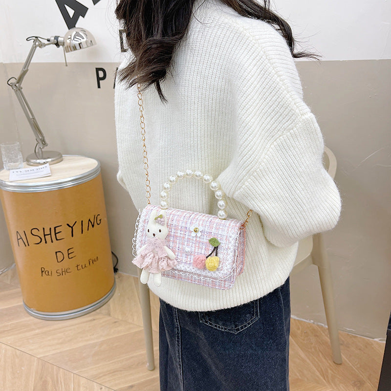 Children's pearl handbag 2024 new cotton and linen small square bag fashionable and cute girls decorative bag messenger bag 