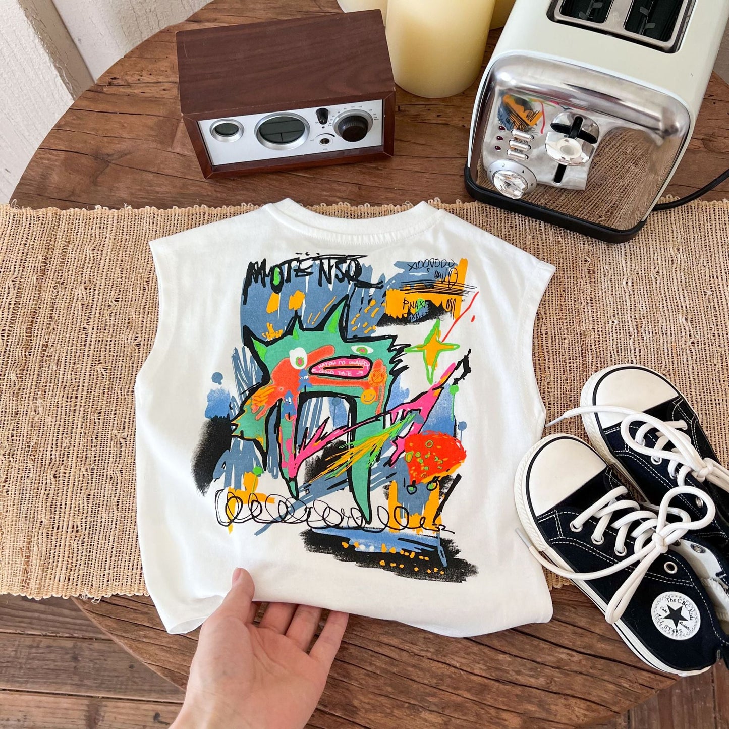 Children's clothing 2024 summer new boys Korean cute graffiti sleeveless T-shirt children's cartoon Korean outerwear vest