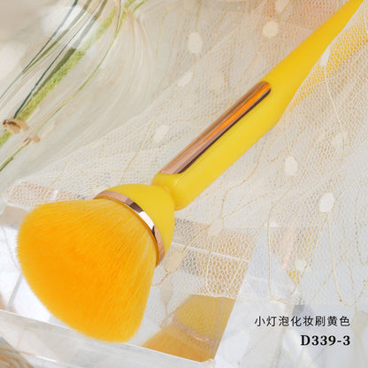 Nail cleaning brush small light bulb brush nail dust brush sweeping powder cleaning tool brush nail supplies wholesale