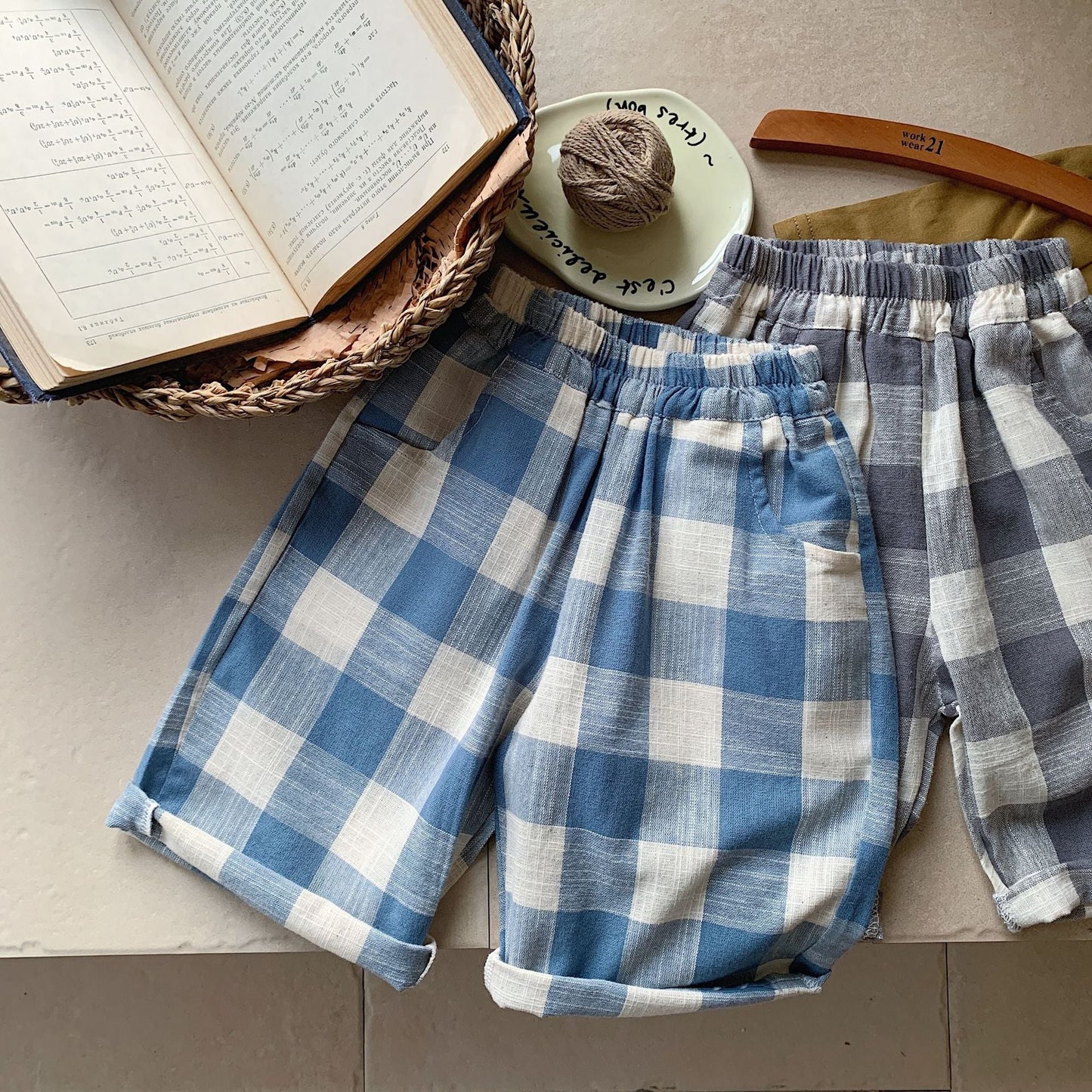 Children's casual pants Bangcheng 2024 summer boys' plaid shorts children's clothing mid-length pants pure cotton shorts trend G0217