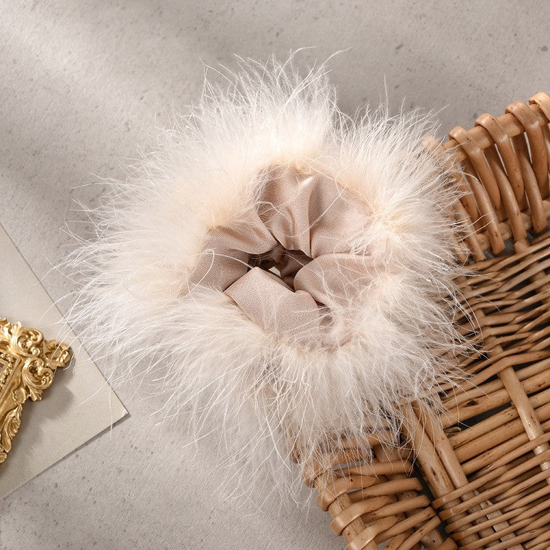 Korean high-end niche ostrich feather large intestine hair ring satin hair band hair ring pig large intestine black free shipping