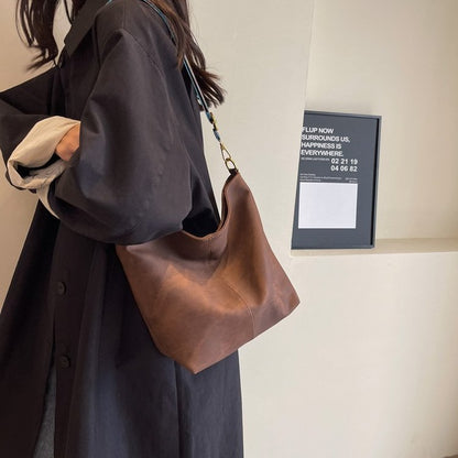 Cross-border bags large capacity bags for women 2024 autumn and winter new retro bucket bag fashionable versatile shoulder tote bag 