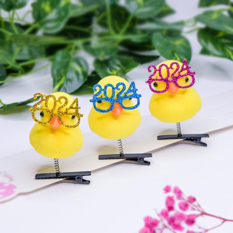 Foreign trade cross-border cartoon little yellow duck spring hairpin cute personality children's women's hair accessories headdress stall night market goods