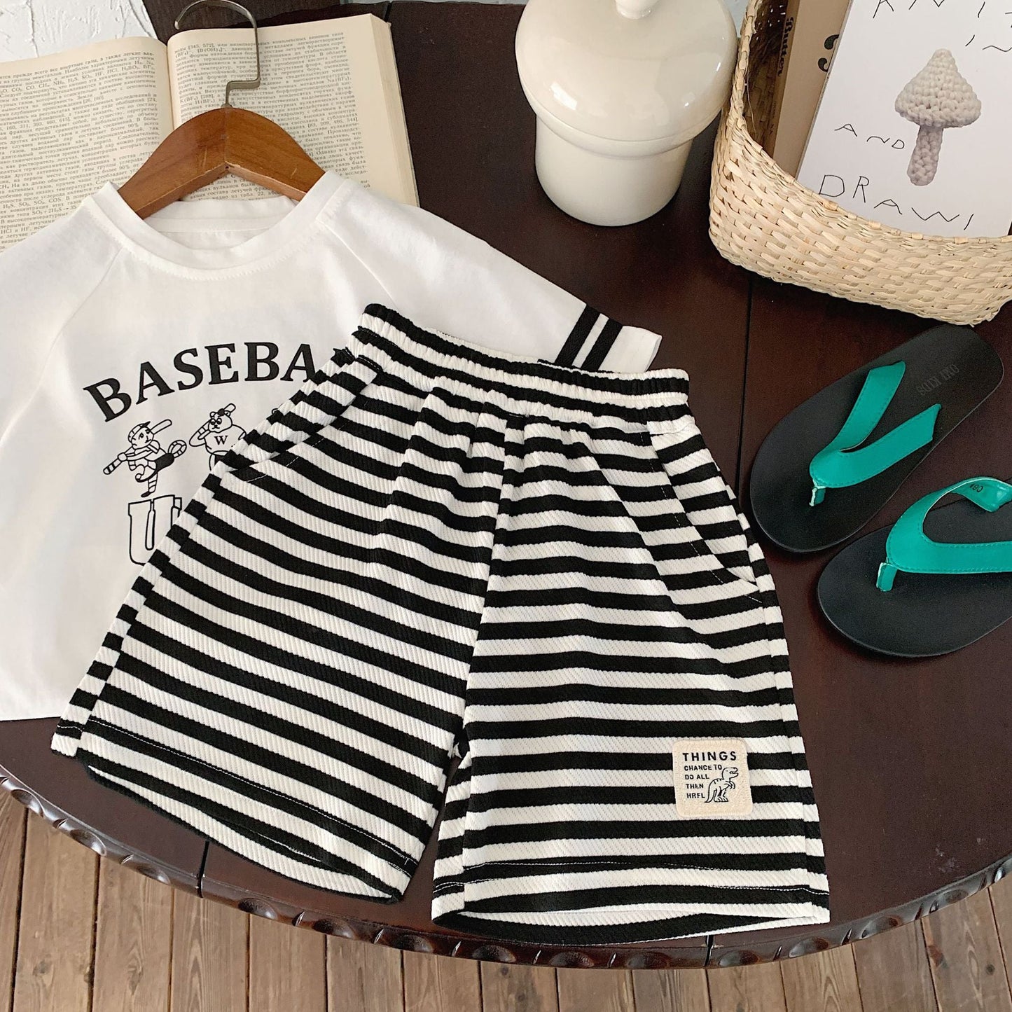 Children's suit Bangcheng 2024 summer boy bear playing baseball cartoon short sleeve + shorts two-piece suit trendy G0225